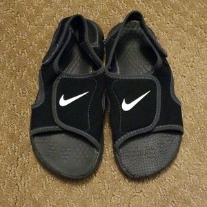 Nike Sunray sandals